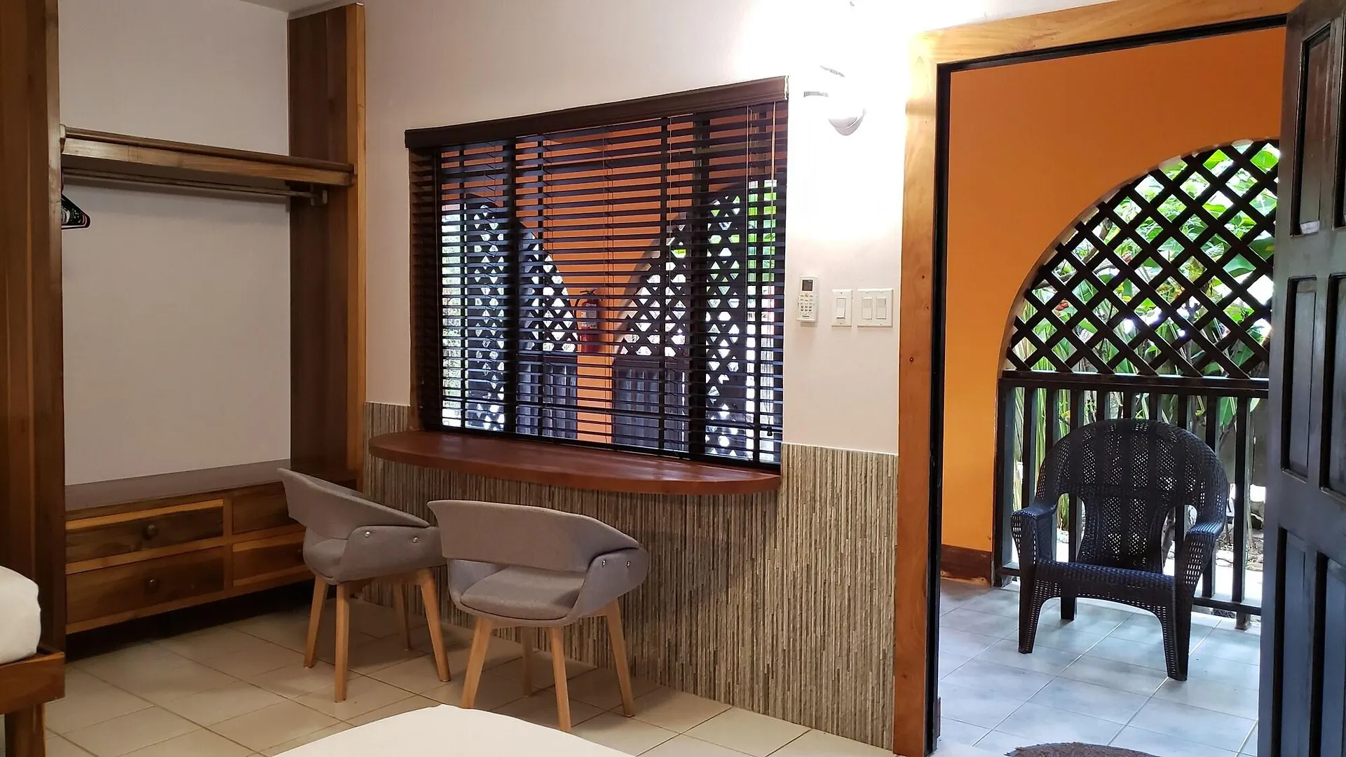 Sunrise Club Hotel Negril 3*,