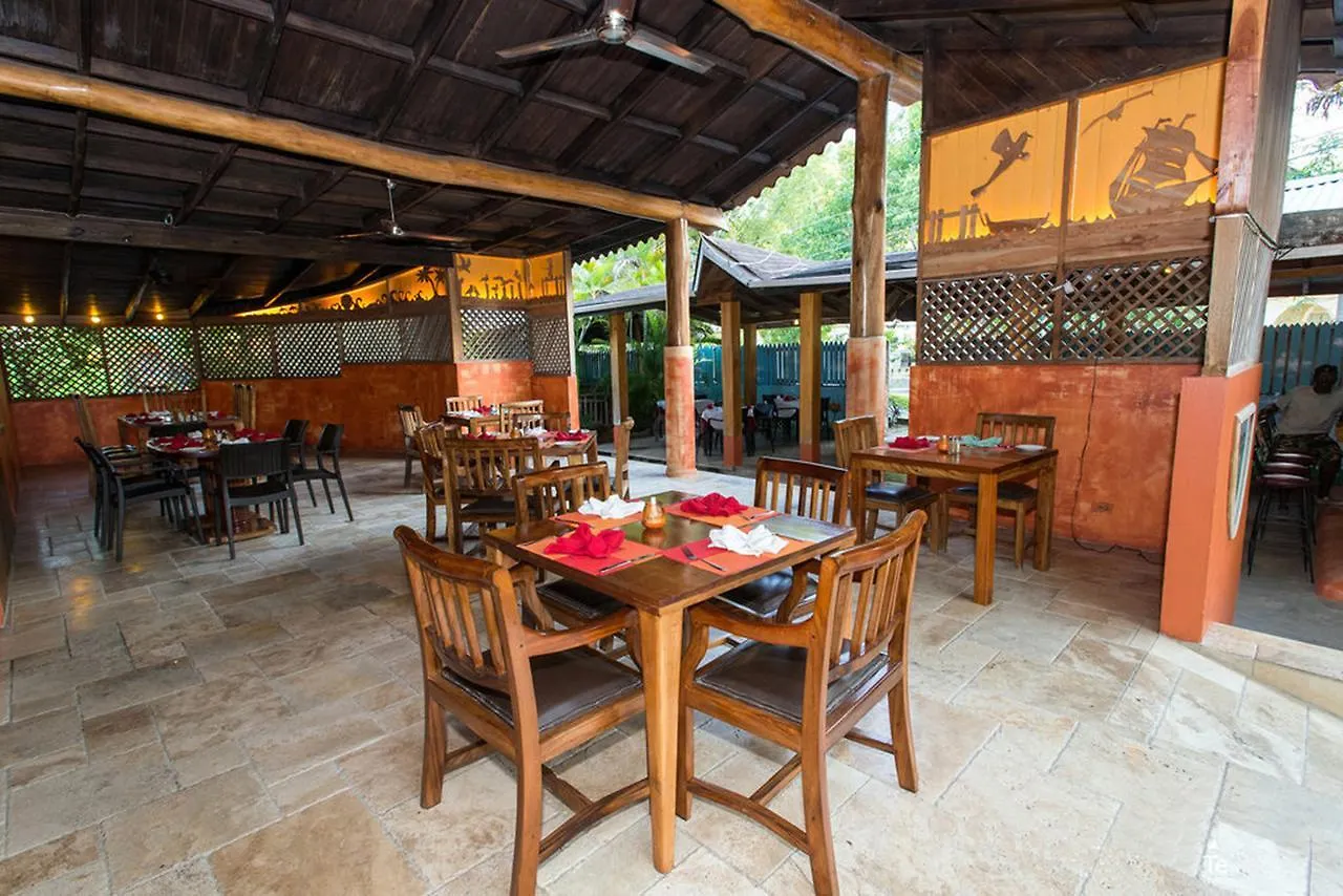 Sunrise Club Hotel Negril